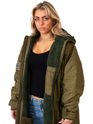 GREEN_GREEN_CLOSEFRONT_HOODDOWN